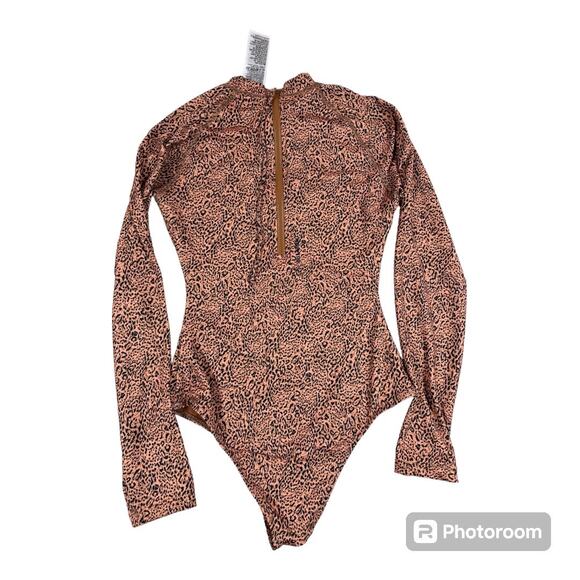 Billabong Swim Women’s Hidden Shore Mock Neck Swimsuit Leopard Small - Picture 3 of 12